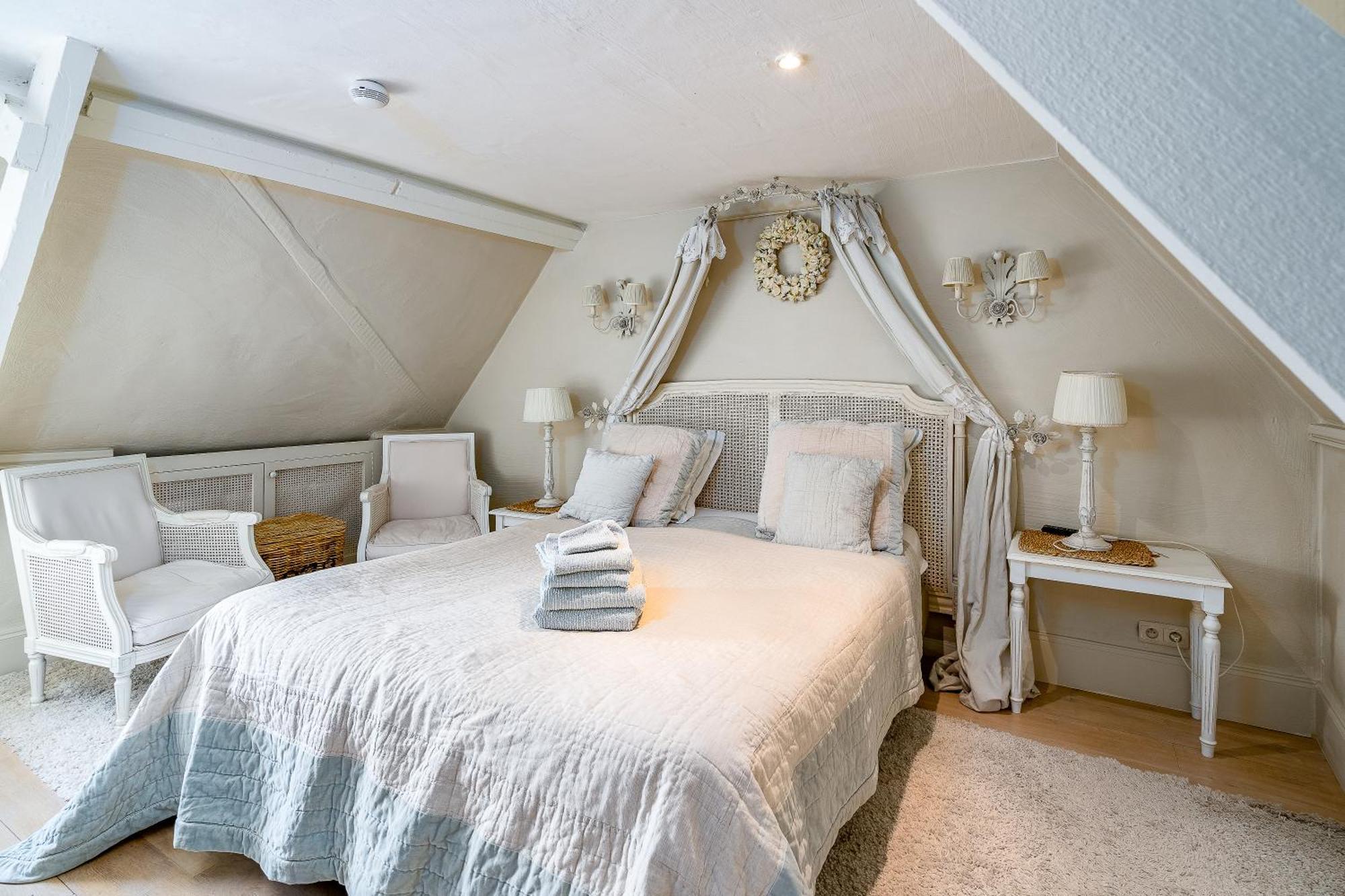 Guesthouse B&B De Loverlij Varsenare ภายนอก รูปภาพ